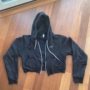 MODEL FIT CROPPED ZIP UP HOODIE